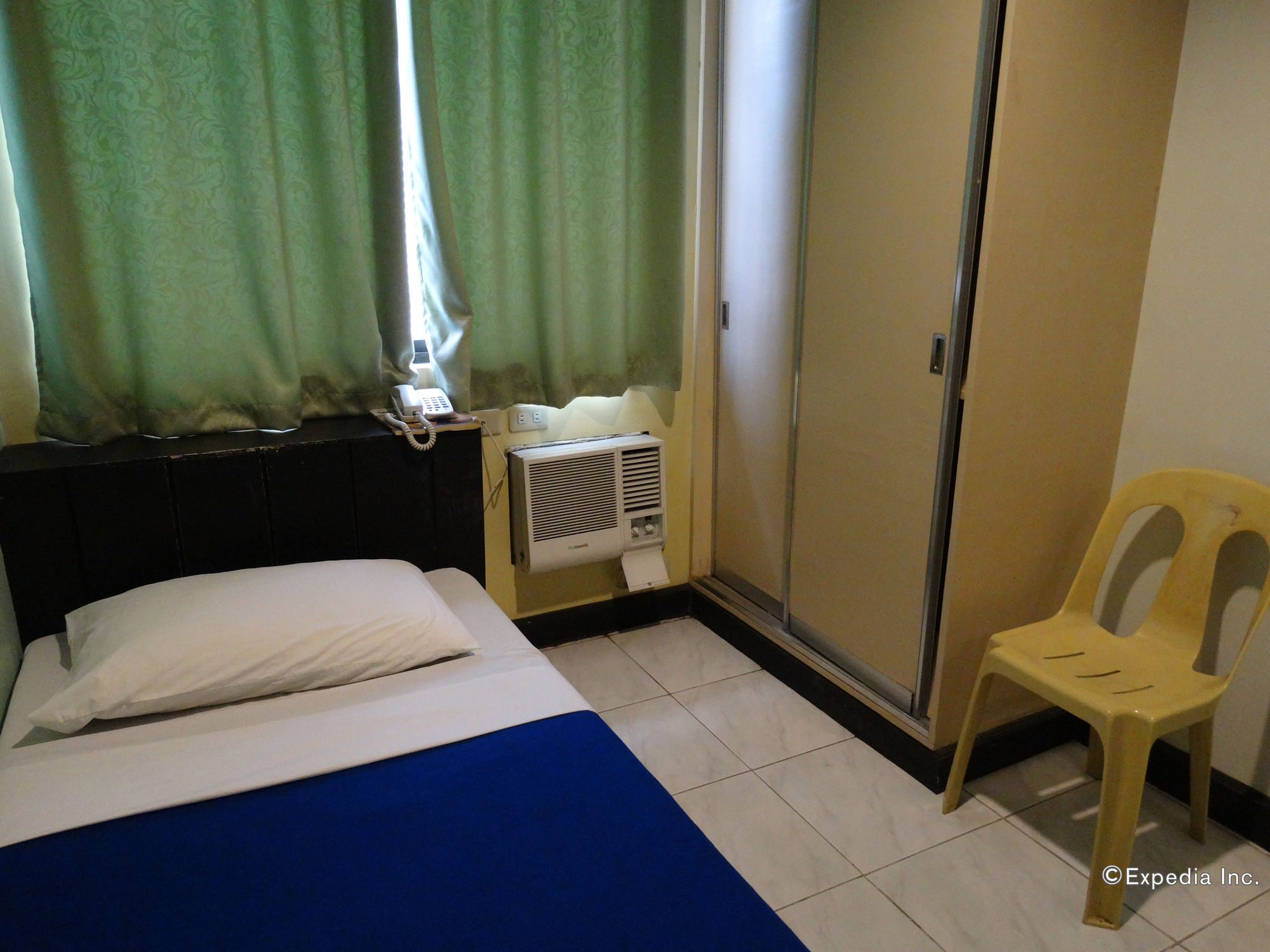 Davao Royal Suites And Residences Exterior foto